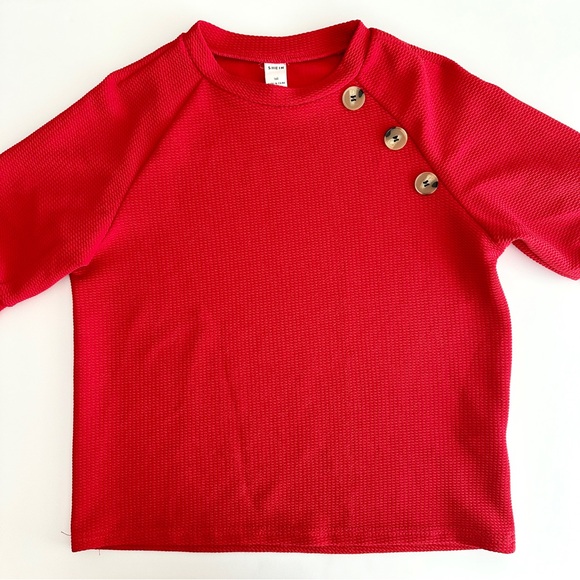 💥5/$15 EUC Shein Red Textured Top - Picture 3 of 8